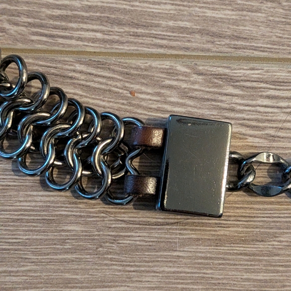 Stylish Black and Silver Women's Chain Belt. Luisa Cerano. - Picture 4 of 10